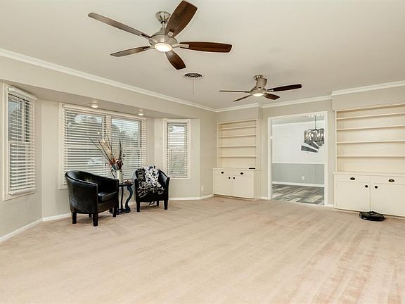 5th image of 104 Hillcrest Dr