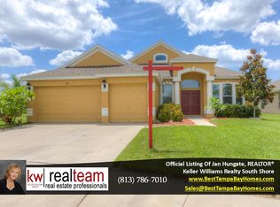 124 Star Shell Dr, Apollo Beach, FL 33572