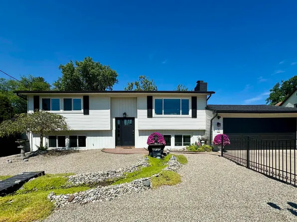 34345 Jefferson Ave, Harrison Township, MI 48045