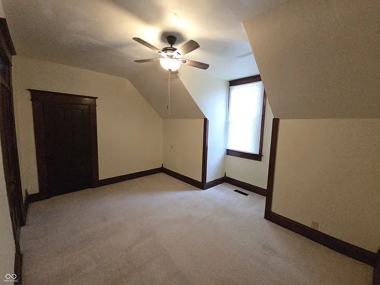 408 S Main St — Photo 21
