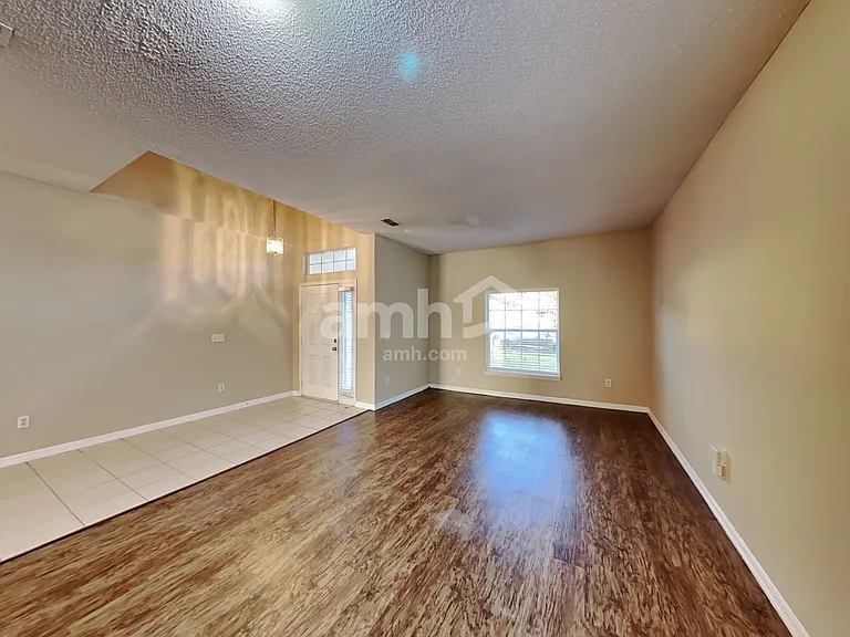 4470 Waterside Pointe Cir — Photo 5