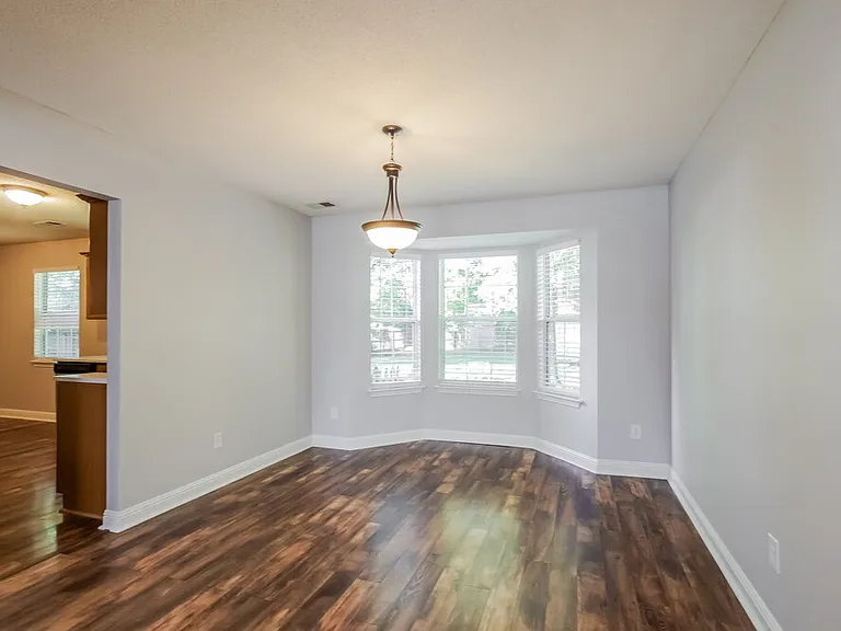 3405 Mayhurst Dr — Photo 8