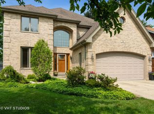 18 S Louis St, Mount Prospect, IL 60056