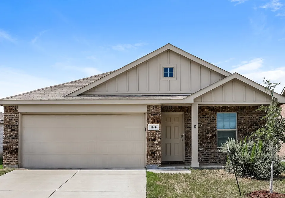 1149 Crestview Dr