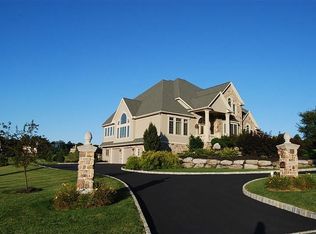 3575 Manor Rd, Bethlehem, PA 18020