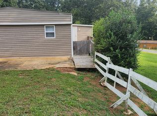 1373 Elm Cir, Stockbridge, GA 30281