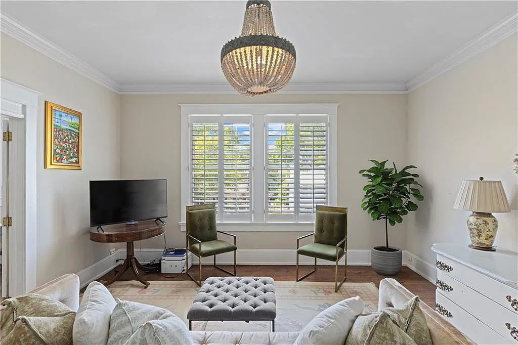 2 bed, 1.0 bath, 1050 sqft, $2,650 — Photo 1