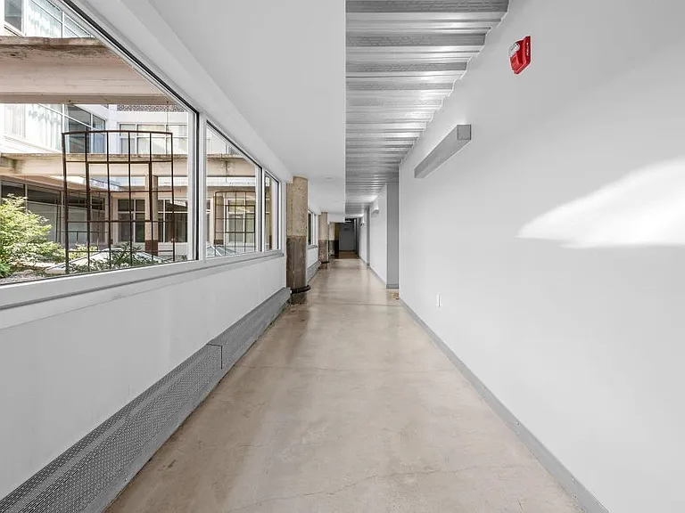 700 Washington Ave N #212 — Photo 28
