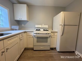 110 W 68th St #GF, Chicago, IL 60621