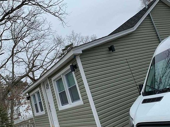 2nd image of 119 Irving Ave