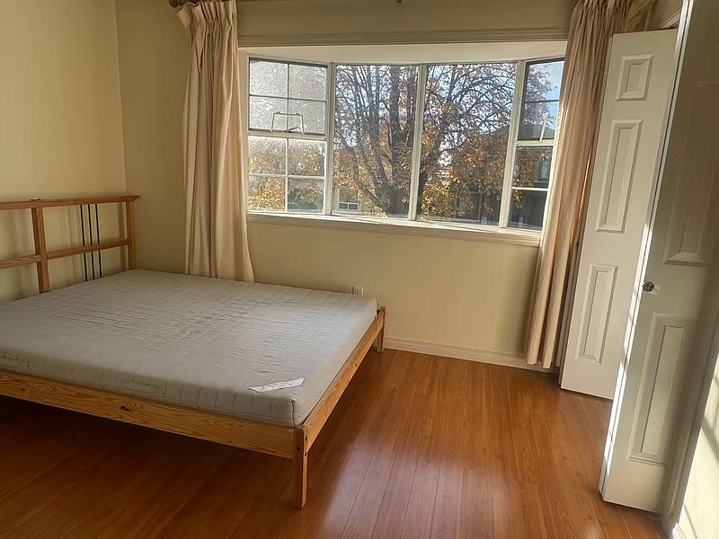 Vancouver House for rent - 4 Bedrooms — photo 6