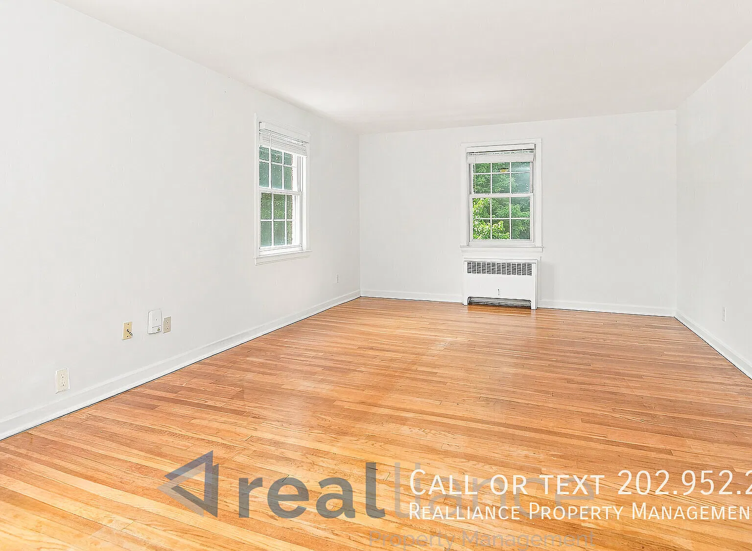 Charming Condo in a Convenient Silver Spring Location! — Photo 4