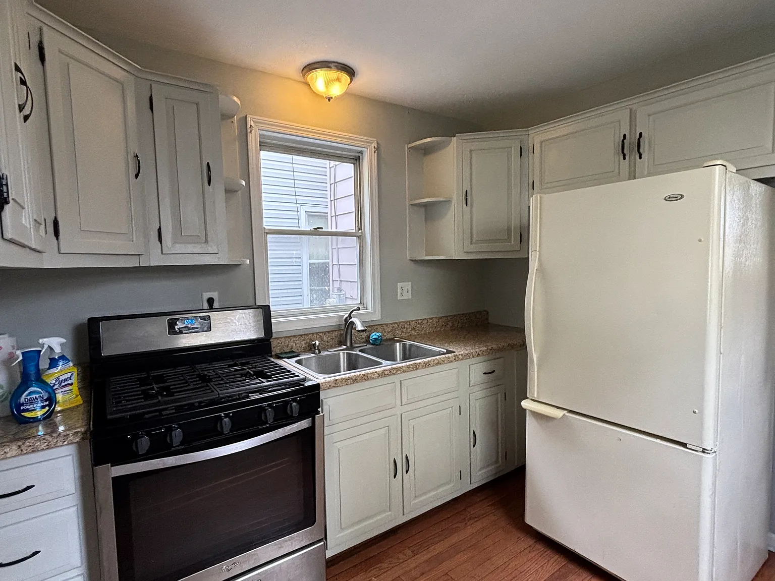 2 bed, $950 — Photo 3