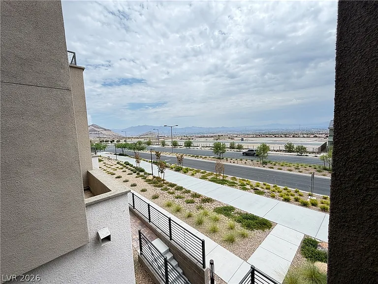 1741 N Desert Foothills Dr — Photo 36