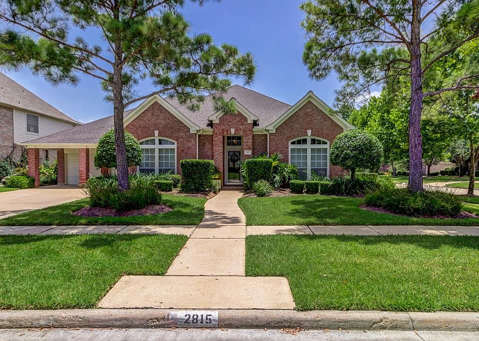 1st image of 2815 Dawnridge Dr