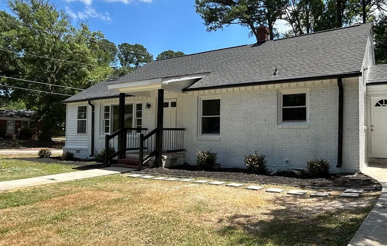 3 bed, 1313 sqft, $1,800 — Photo 3