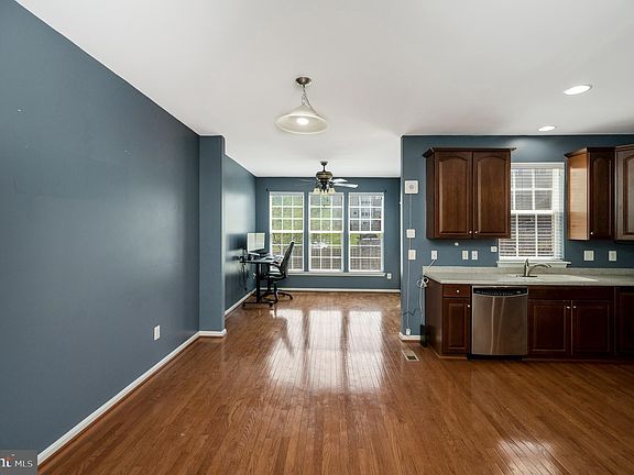 4th image of 110 Valdosta Dr