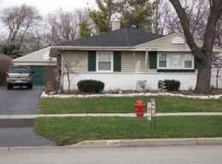 2200 Central Rd, Rolling Meadows, IL 60008