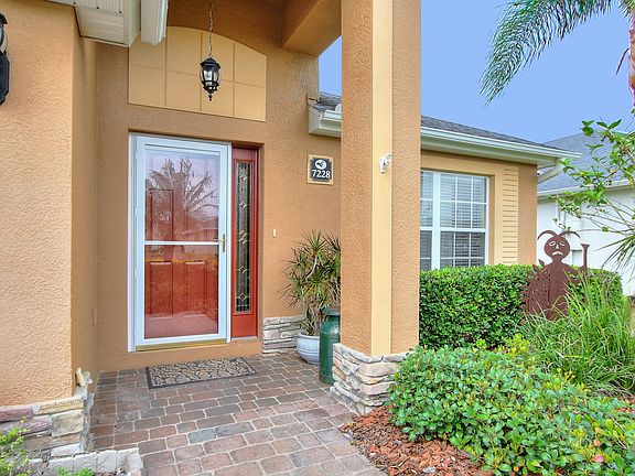 2nd image of 7228 Broderick Dr