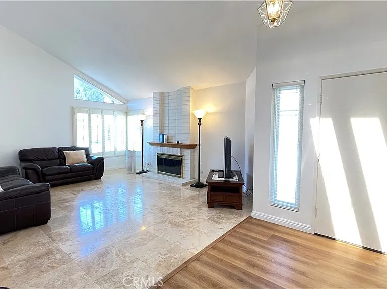 2085 Arbor Cir — Photo 6