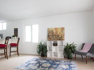 411 Kaiolu St, Honolulu, HI 96815