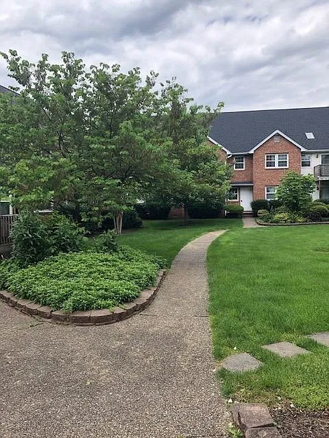 400-G Clendenin St. Charleston, WV 25301 — Photo 2