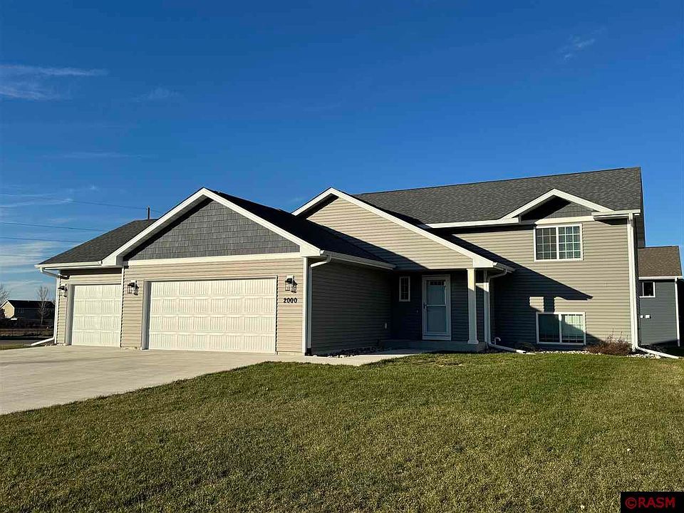 1st image of 2000 Bluestem Dr
