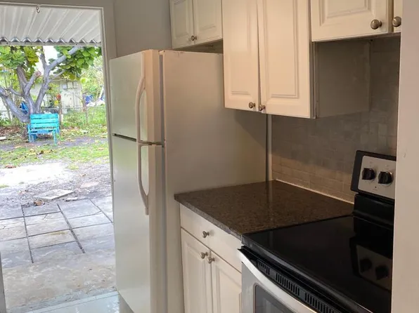 (undisclosed Address), Deerfield Beach, FL 33064