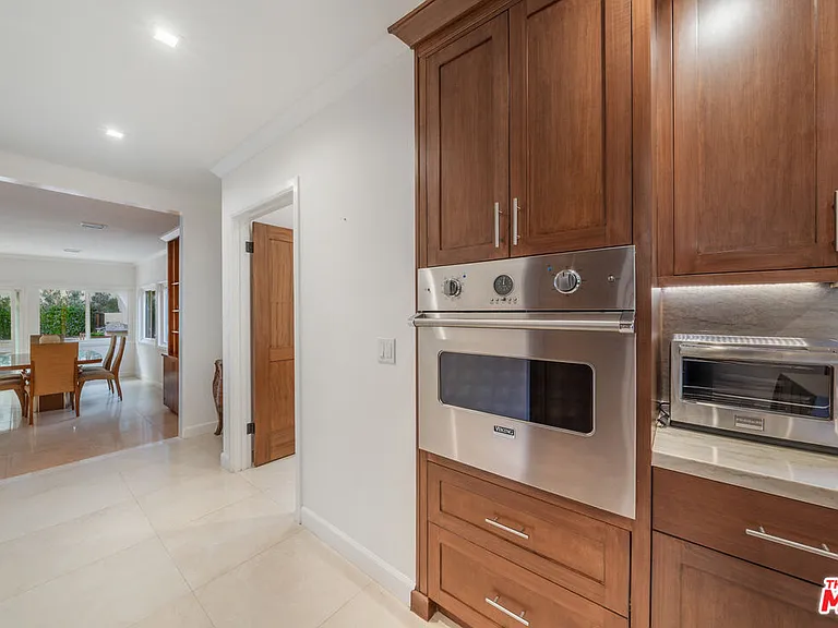 3771 Longview Valley Rd — Photo 43