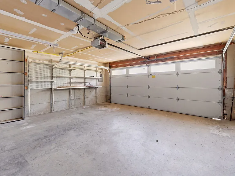 5709 N 48th St — Photo 25