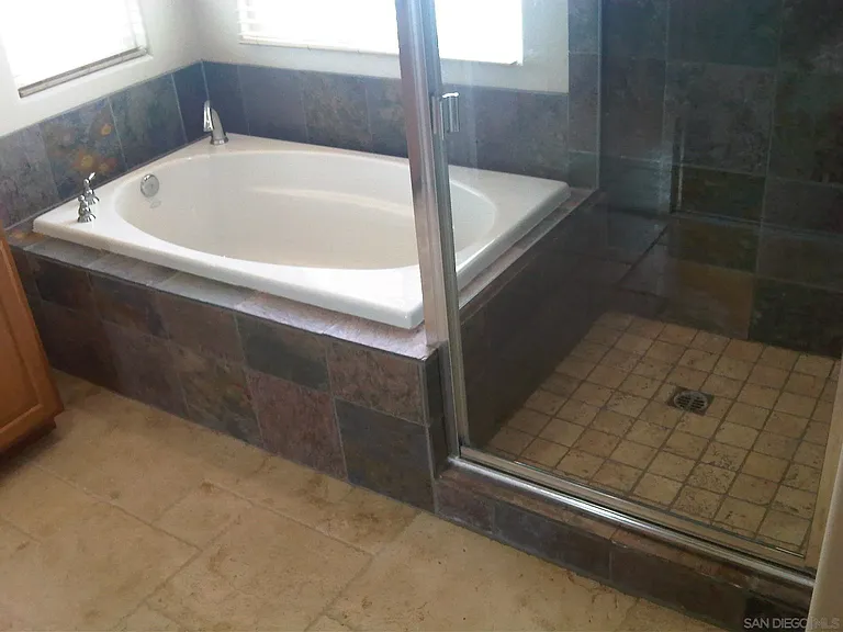 4052 1st Ave — Photo 3