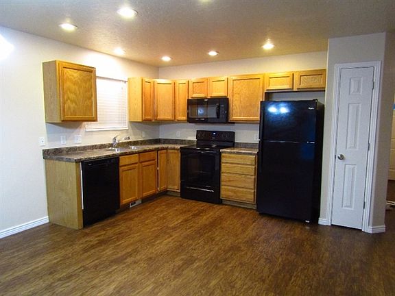 4th image of 6808 W Valley Maple Dr
