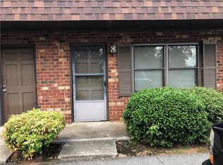 208 W 5th St APT C, Lexington, NC 27292