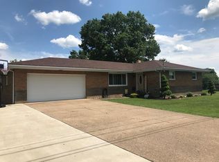 60 Schuberts Ln, Wheeling, WV 26003