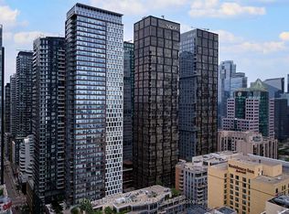 35 Mercer St #2510, Toronto, ON M5V 0V1