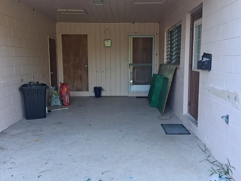 Riveredge Dr — Photo 10