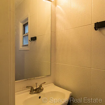 Rented by Space Real Estate | media 54