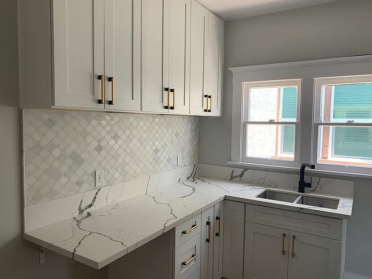 55 Roswell Ave #9 — Photo 33