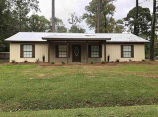 104 5th St, Morton, MS 39117