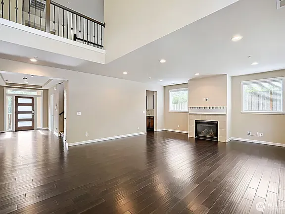 944 SW 108th St SW — Photo 2