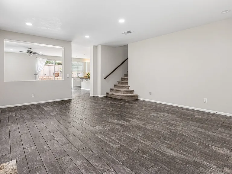 1553 Yanonali Ave — Photo 2