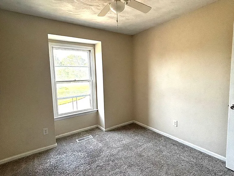 4016 Richard Lee Ct — Photo 22