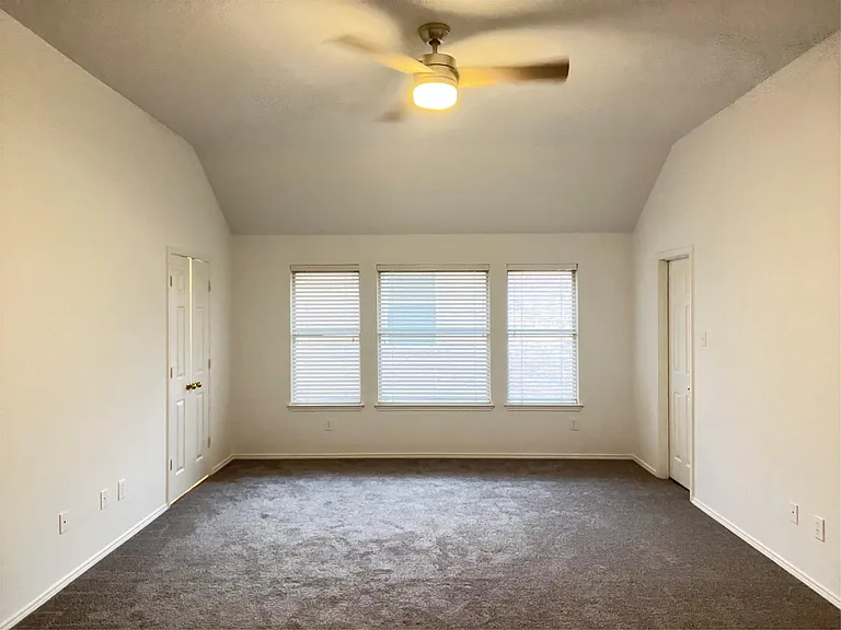 1309 Heather Brook Dr — Photo 25