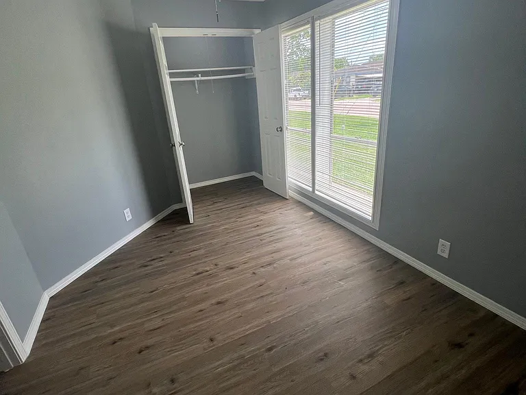 525 E Caney St #B — Photo 30