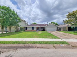 6127 Hurst St, Houston, TX 77008