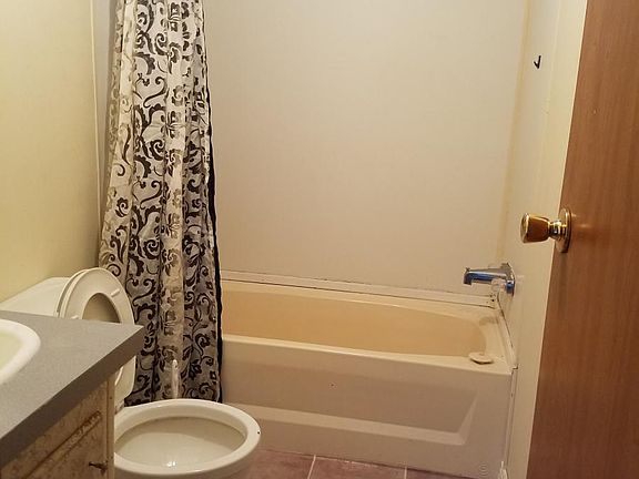 2nd Bathroom