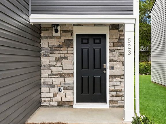 4th image of 523 Whitewater Rdg