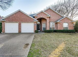2218 S Branch Dr, Arlington, TX 76001