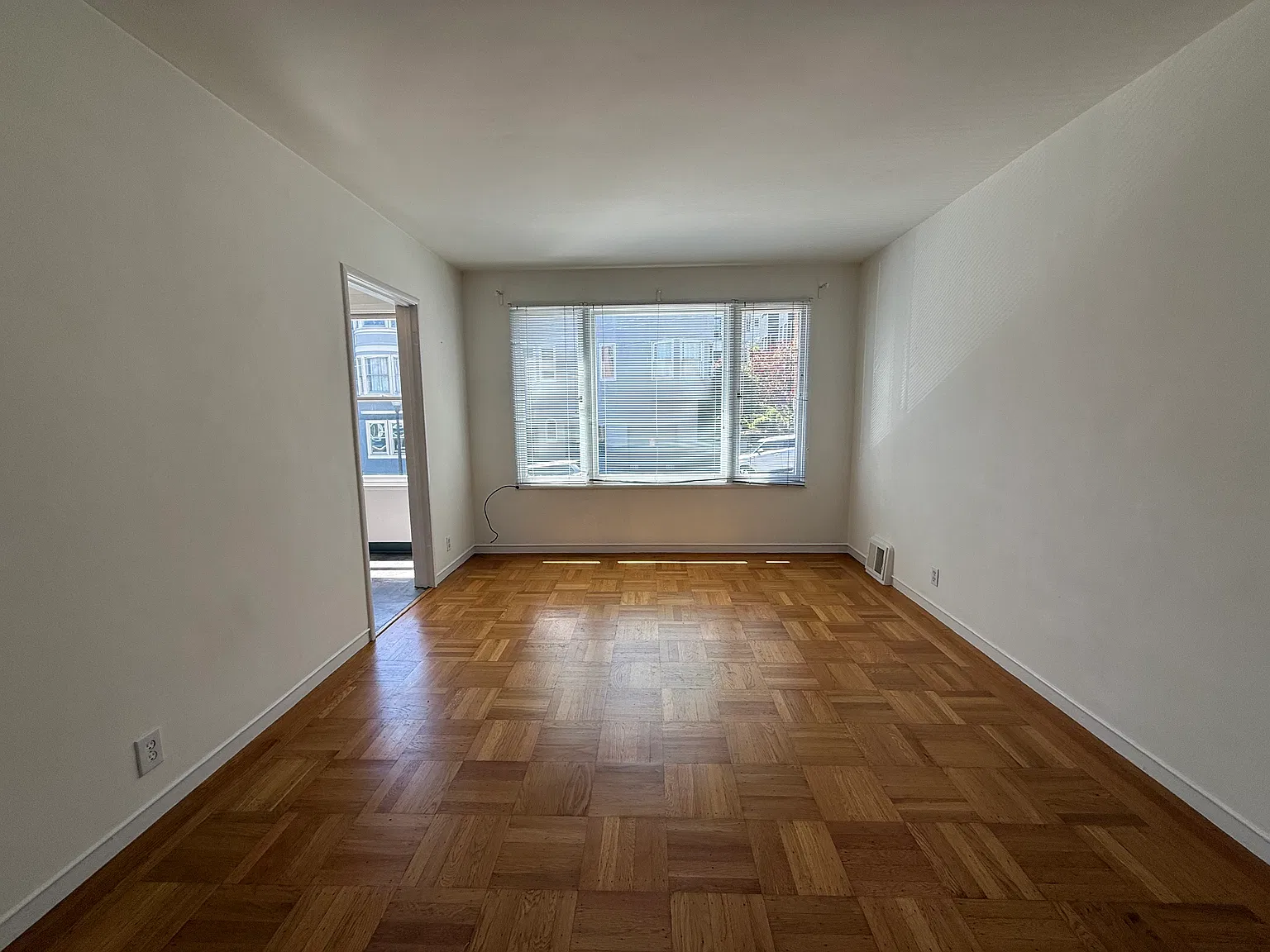 1 bed, 622 sqft, $2,700 — Photo 4