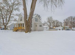 1102 3rd St, Lincoln, IL 62656